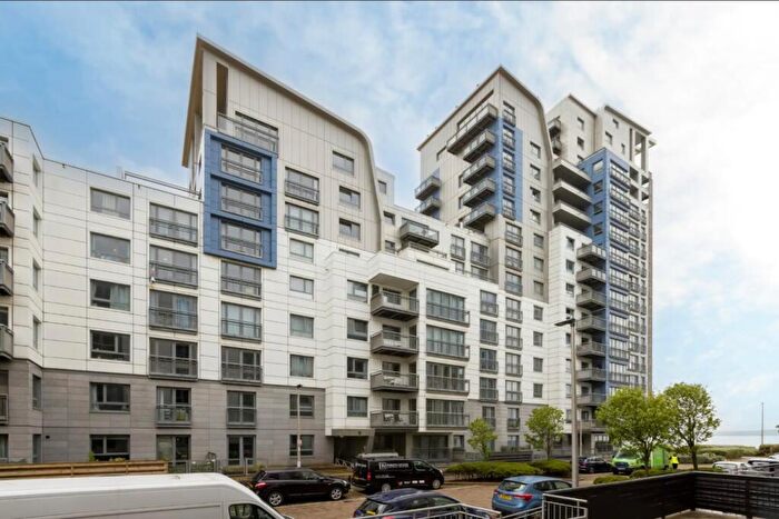 3 Bedroom Flat For Sale In , Western Harbour Midway, Edinburgh, EH6