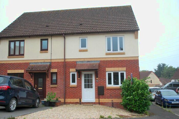 3 Bedroom Semi-Detached House To Rent In Wordsworth Close, Exmouth, EX8