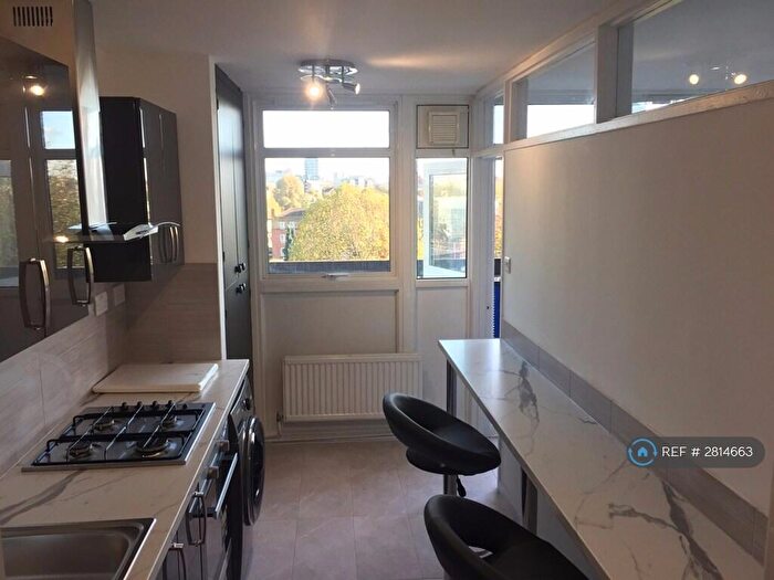 2 Bedroom Flat To Rent In Rotherhithe New Road, London, SE16