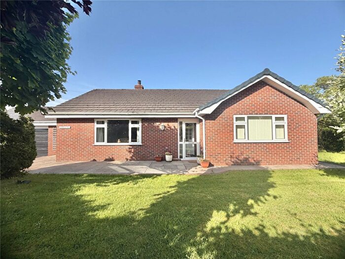 3 Bedroom Bungalow For Sale In Forden, Welshpool, Powys, SY21
