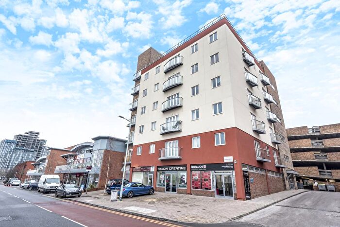 1 Bedroom Apartment To Rent In Market Street, Bracknell, RG12