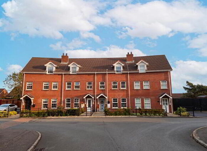 4 Bedroom TownHouse For Sale In Loughview Glen, Belfast, BT14