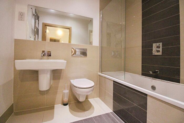 1 Bedroom Apartment For Sale In Ship Wharf, Colchester, CO2