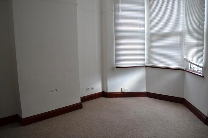 5 Bedroom Semi-Detached House To Rent In A Alfred Place, Bristol, BS2