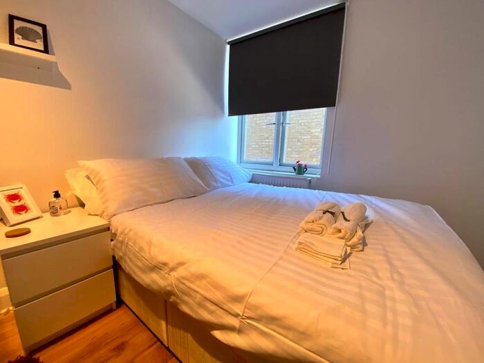 2 Bedroom Flat To Rent In Camden High Street, Camden, NW1