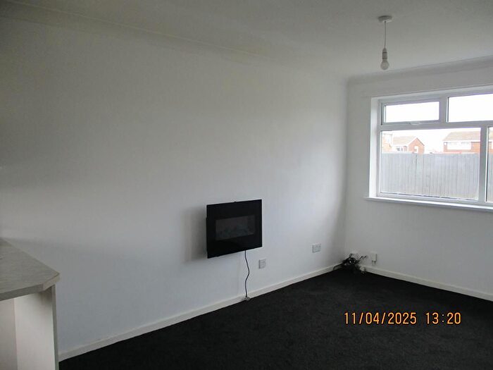 1 Bedroom Flat To Rent In Holystone Avenue, Blyth, NE24