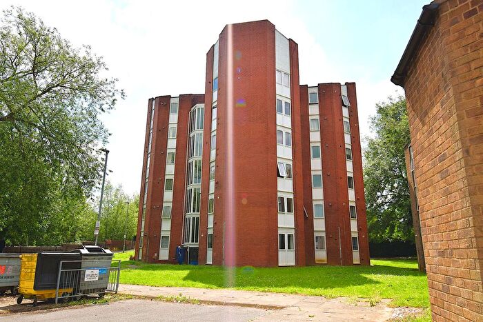 1 Bedroom Flat To Rent In Rillwood Court, Abington, Northampton, NN3