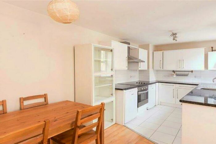1 Bedroom Flat To Rent In Boston Place, Regents Park / Marylebone, NW1