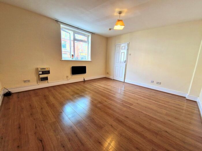 1 Bedroom Flat To Rent In Claremont Road, Rugby, CV21