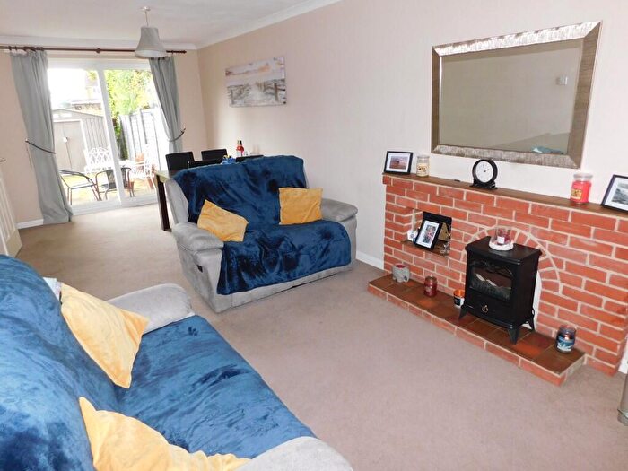 3 Bedroom Terraced House For Sale In Endfield Road, Christchurch, BH23