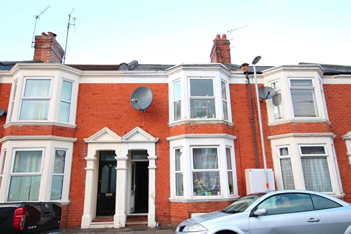 1 Bedroom Private Hall To Rent In Cedar Road, Northampton, NN1