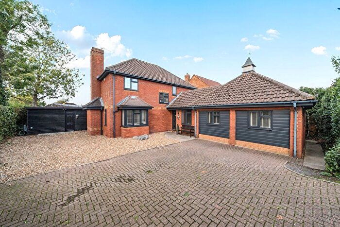 5 Bedroom Detached House For Sale In Oak Drive, Pulloxhill, MK45