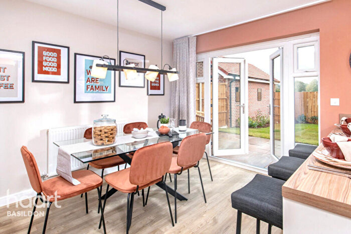 3 Bedroom Semi-Detached House For Sale In The Coppersmith, Fobbing, SS17