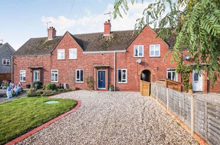 3 Bedroom Terraced House For Sale In The Oval, Frampton On Severn, Gloucester, GL2