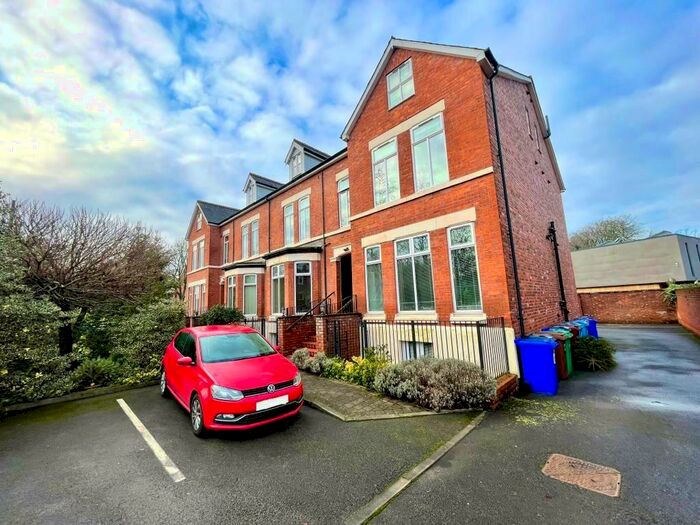 2 Bedroom Flat To Rent In St Johns Corner, Chorlton, M21