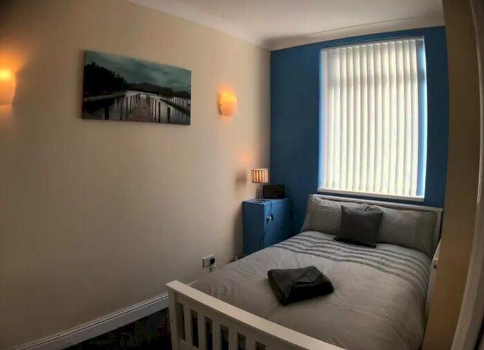 4 Bedroom Semi-Detached House To Rent In Enfield Road, Coventry, CV2