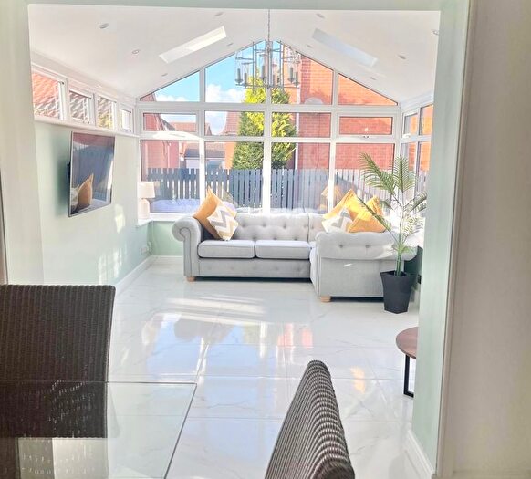 4 Bedroom Detached House For Sale In Pendeen Close, New Waltham, Grimsby, DN36