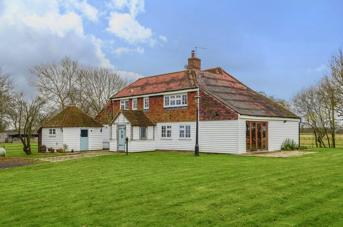 4 Bedroom Detached House For Sale In Nineacre Lane, Hunton Road, Marden, Tonbridge, TN12
