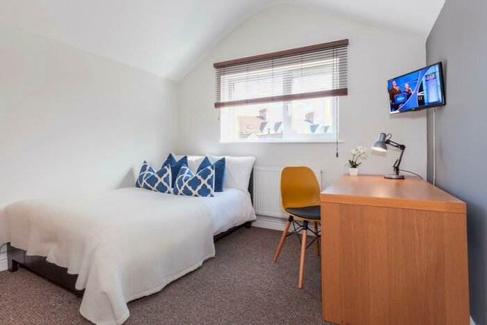 7 Bedroom Terraced House To Rent In Glynrhondda Street, Cardiff, CF24