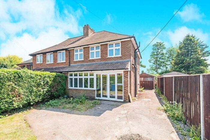 3 Bedroom Semi-Detached House To Rent In Bullers Road, Farnham, GU9