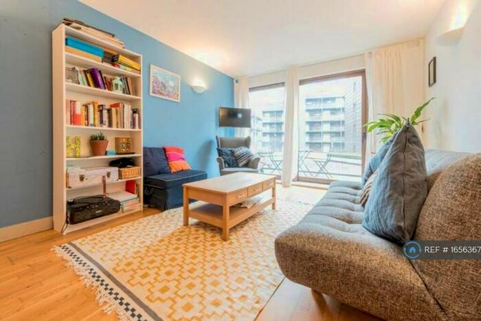 2 Bedroom Flat To Rent In Isaac Way, Manchester, M4