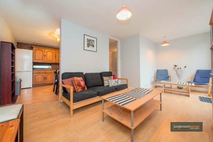 2 Bedroom Maisonette To Rent In Alexandra Place, South Hampstead, NW8