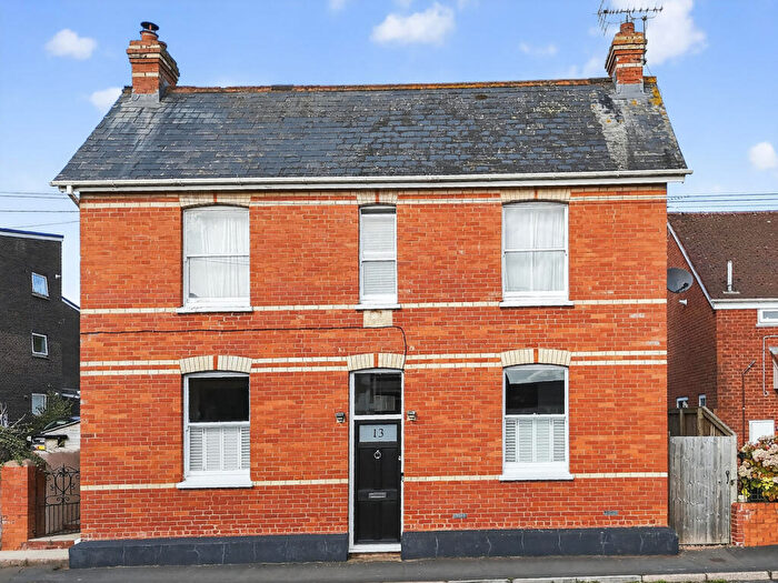 4 Bedroom Detached House For Sale In Colebrooke Lane, Cullompton, EX15