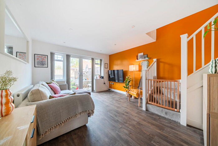 2 Bedroom Terraced House For Sale In North Avenue, Bournemouth, BH10