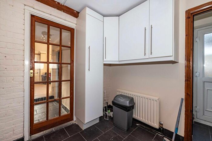 5 Bedroom Terraced House To Rent In Sturry Road, Canterbury, CT1