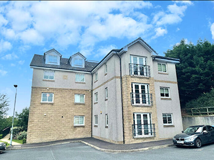 3 Bedroom Flat To Rent In Stewartfield Grove, East Kilbride, South Lanarkshire, G74