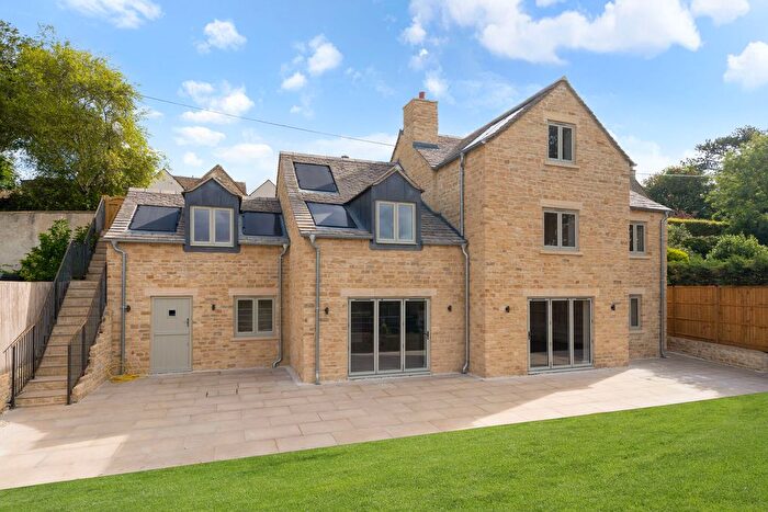 4 Bedroom Detached House For Sale In Box Lane, Stroud, GL6