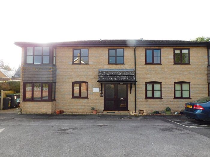 2 Bedroom Flat To Rent In Lenthay Road, Sherborne, DT9