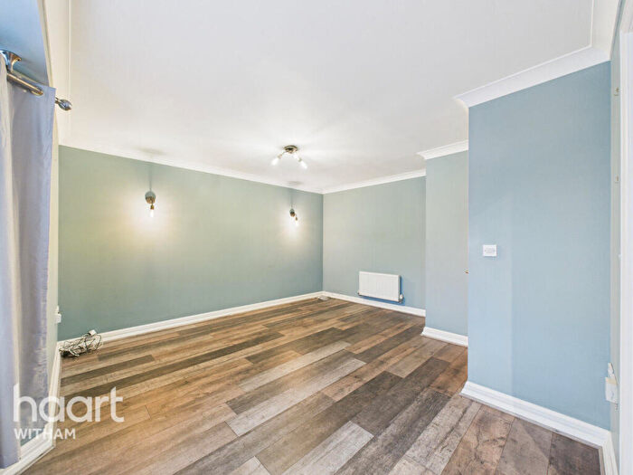 2 Bedroom Apartment For Sale In Tucker Drive, Witham, CM8