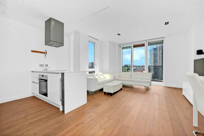 3 Bedroom Apartment To Rent In Avantgarde, E1