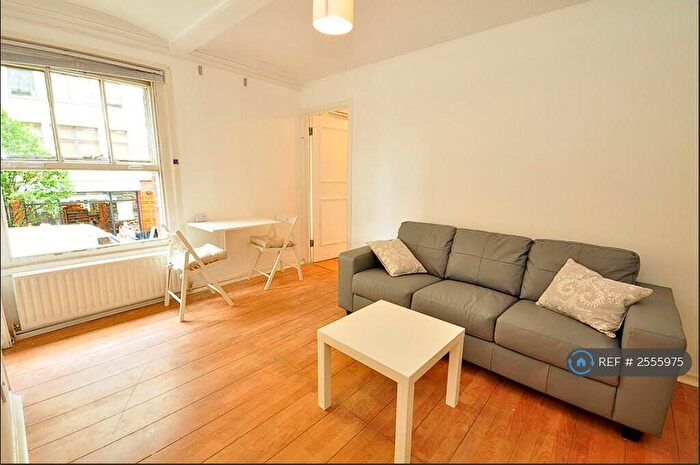 2 Bedroom Flat To Rent In The Cloisters, London, E1