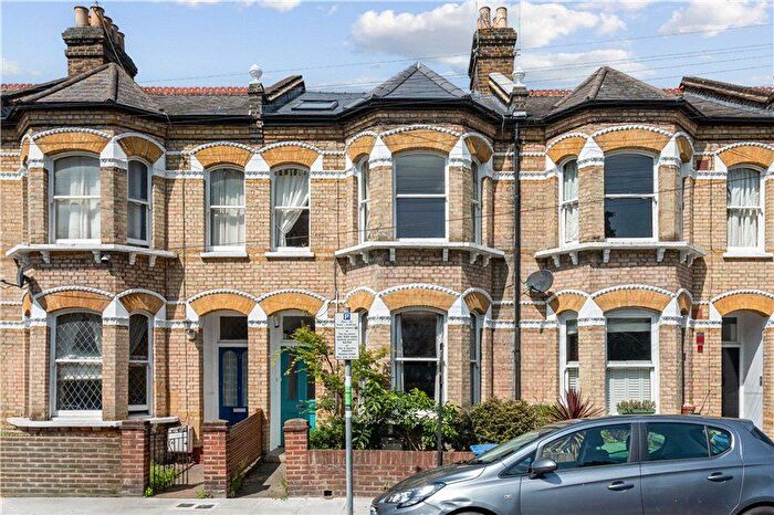 2 Bedroom Flat For Sale In Oakley Place, London, SE1