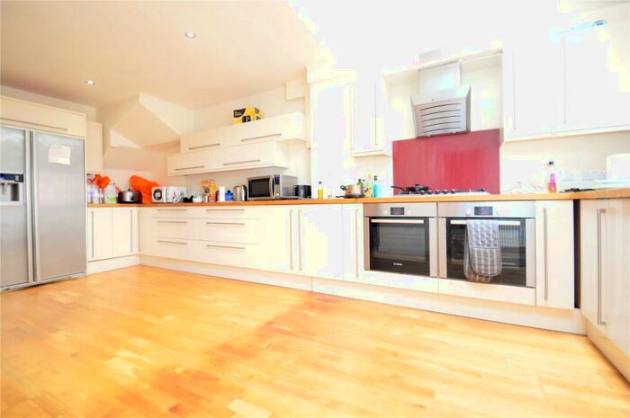 1 Bedroom End Of Terrace House To Rent In Lexington Avenue, Maidenhead, Berkshire, SL6