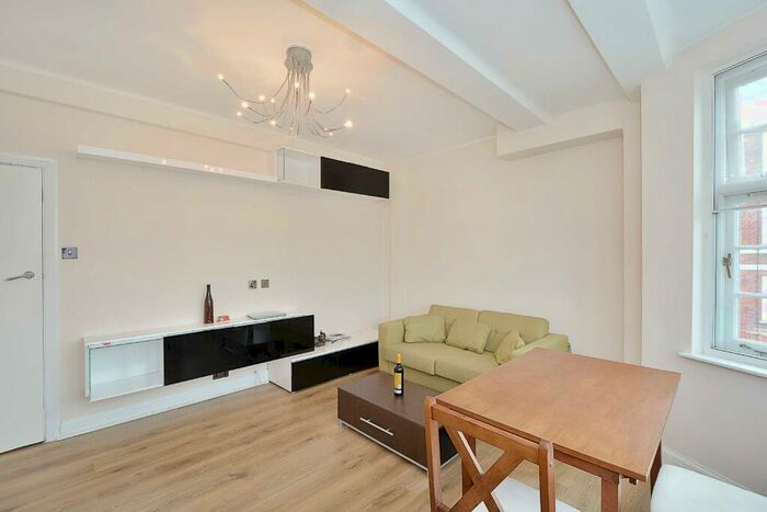2 Bedroom Apartment To Rent In Melina Court, Grove End Road, St John's Wood, London, NW8