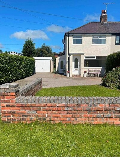 2 Bedroom Semi-Detached House To Rent In Pant Y Wacco, Lloc, CH8
