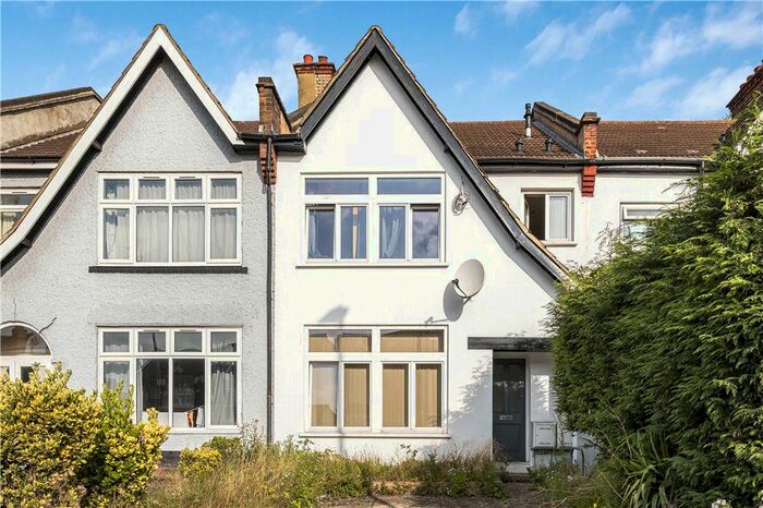 2 Bedroom Flat To Rent In Mitcham Lane, London, SW16