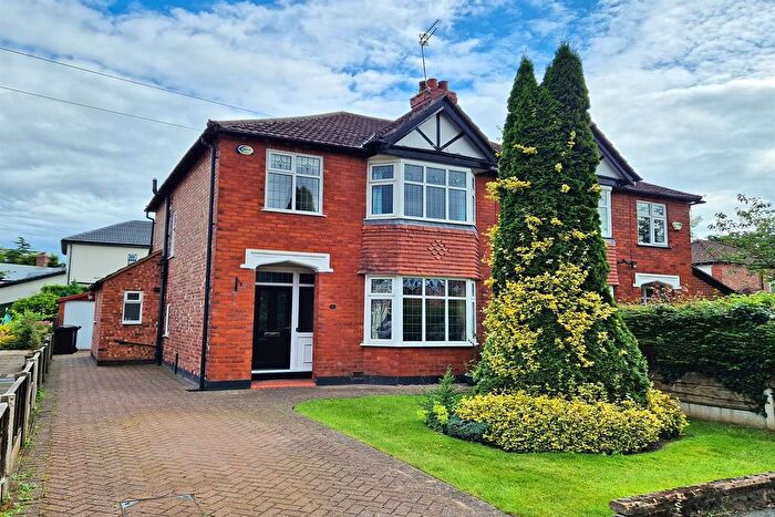 3 Bedroom Semi-Detached House To Rent In Shaftesbury Avenue, Cheadle Hulme, Cheadle, SK8