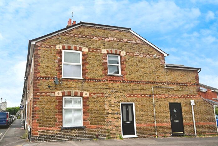 1 Bedroom Maisonette For Sale In Grove Road, Chelmsford, CM2