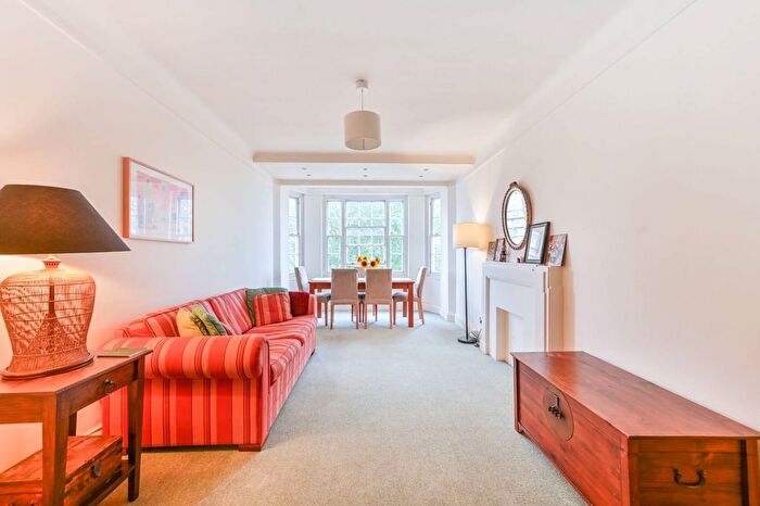 1 Bedroom Flat To Rent In Gloucester Place, Regent's Park, London, NW1