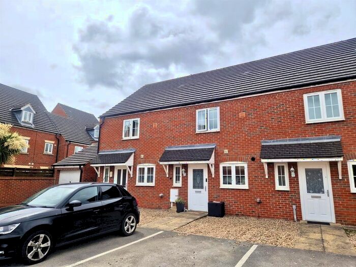 2 Bedroom Property To Rent In Massey Court, Newark, NG24