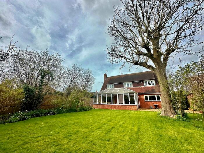 5 Bedroom Property To Rent In Chequers Lane, Pitstone, Leighton Buzzard, LU7