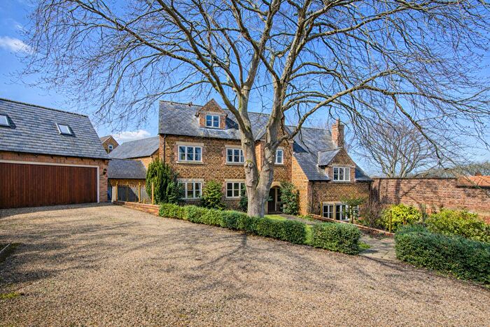 5 Bedroom House For Sale In Old Road, Scaldwell, NN6