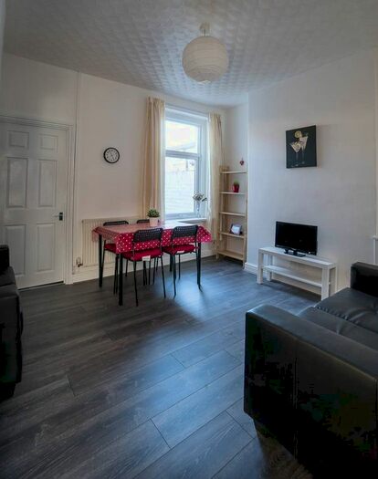 4 Bedroom Property To Rent In Florentia Street, Cathays, Cardiff CF24