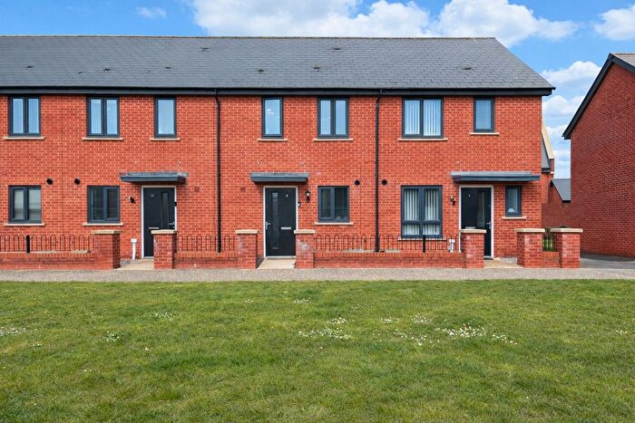 2 Bedroom Terraced House For Sale In Burgoyne Way, Folkestone, CT20