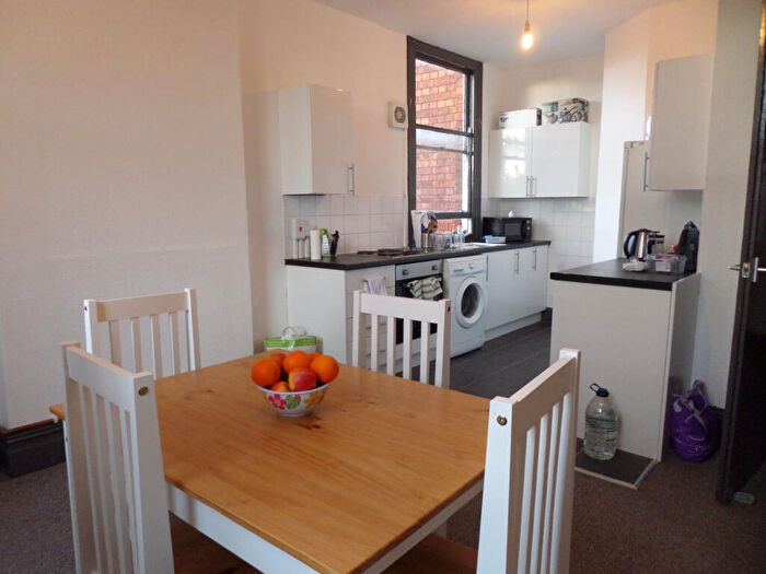 3 Bedroom House To Rent In West Parade, Lincoln, LN1