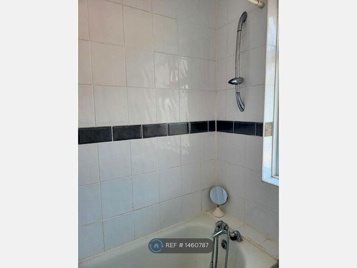 1 Bedroom Flat To Rent In Ellesmere Road, London, NW10